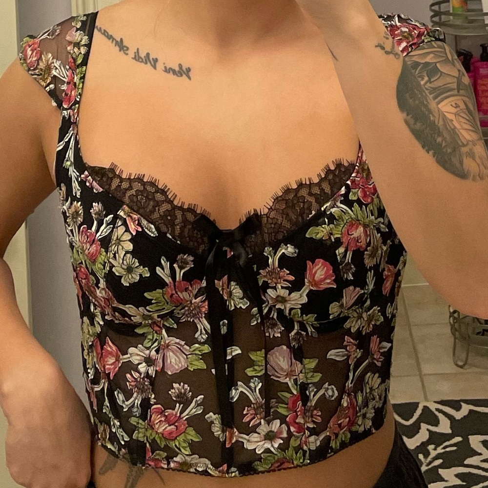 VS Dream Angels Lace Floral Bustier size 34c ✨🌸